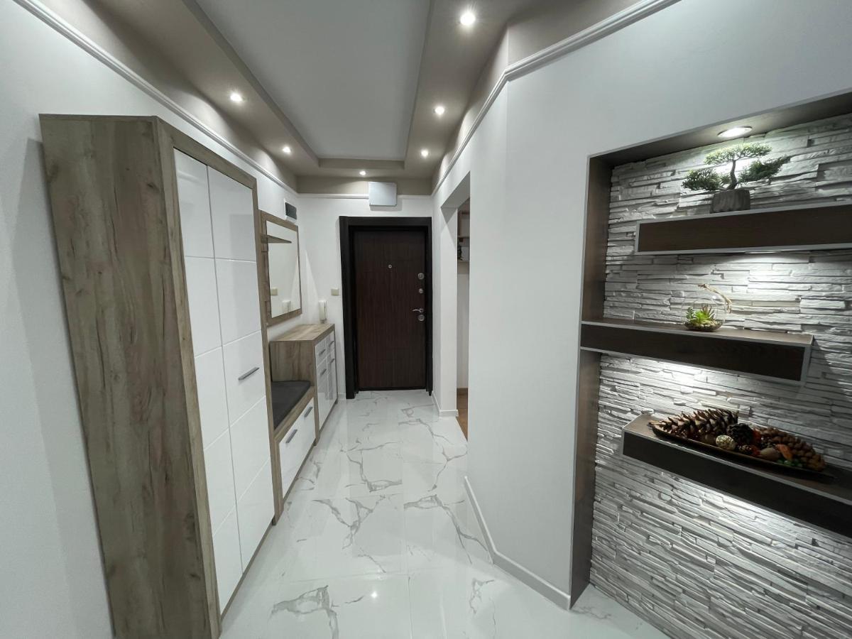 Apartament Deluxe Karina-Free Parking ブルガス エクステリア 写真